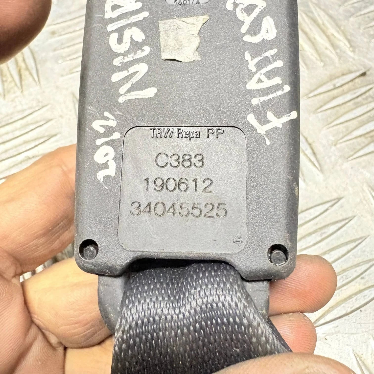 Fiat 500 2007-2024 SEAT BELT BUCKLE REAR PASSENGER SIDE 190612 C383