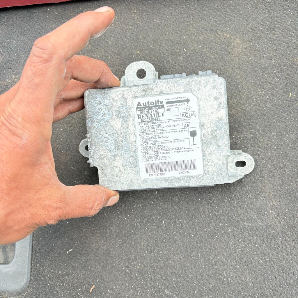 Renault Scenic MK2 2003-2009 Airbag ECU SRS Module 8200340431 603989700