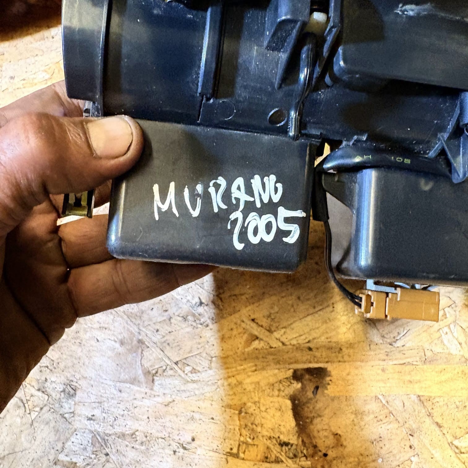 2005NISSAN MURANO GEAR SELECTOR SURROUND TRIM PANEL AUTOMATIC MK1 Z50 P13711