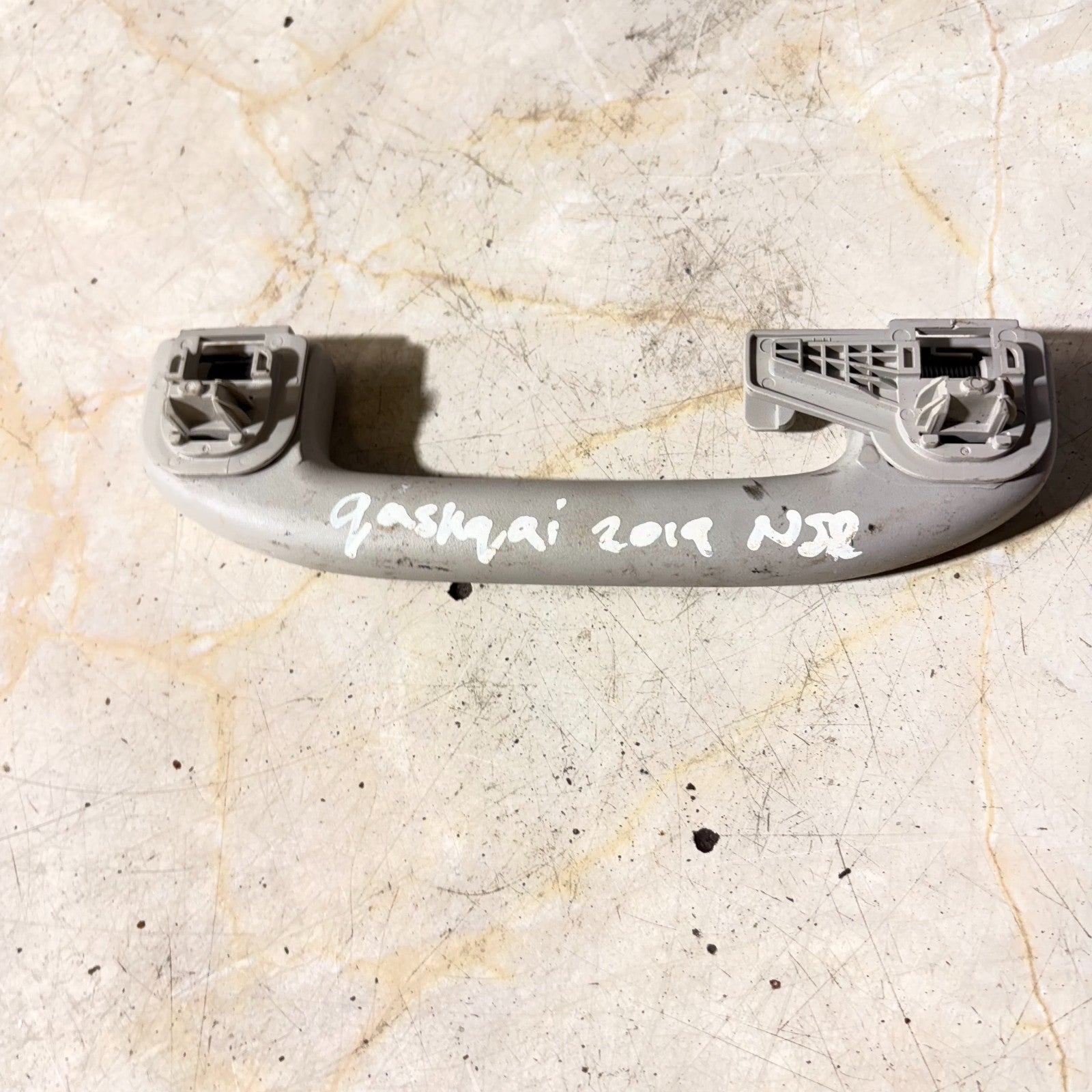 NISSAN QASHQAI J11 INTERIOR ROOF GRAB HANDLE REAR LEFT PASSENGER SIDE 2014-2021