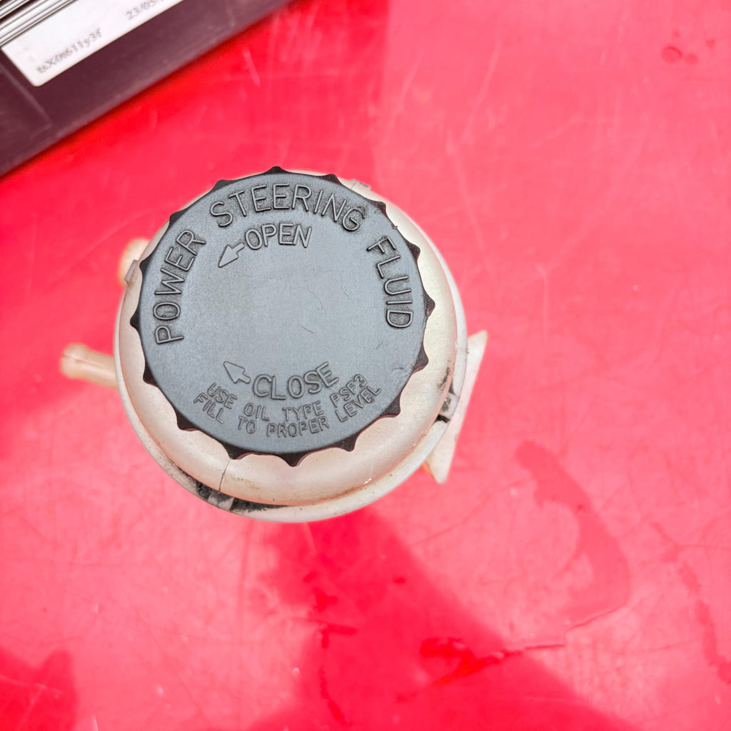 KIA SORENTO POWER STEERING RESERVOIR BOTTLE