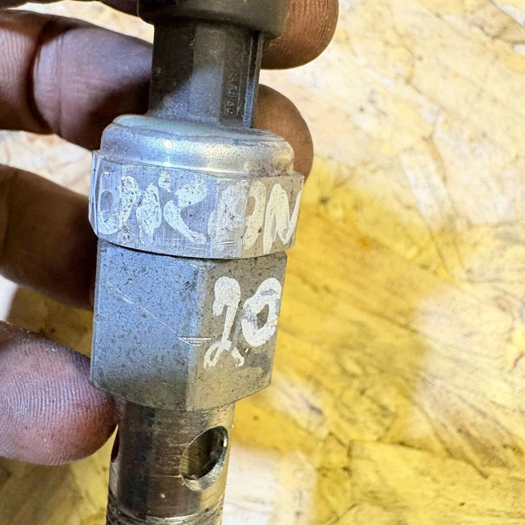 2016 SsangYong Korando Pressure Sensor Threaded Screw-In Plug Connector