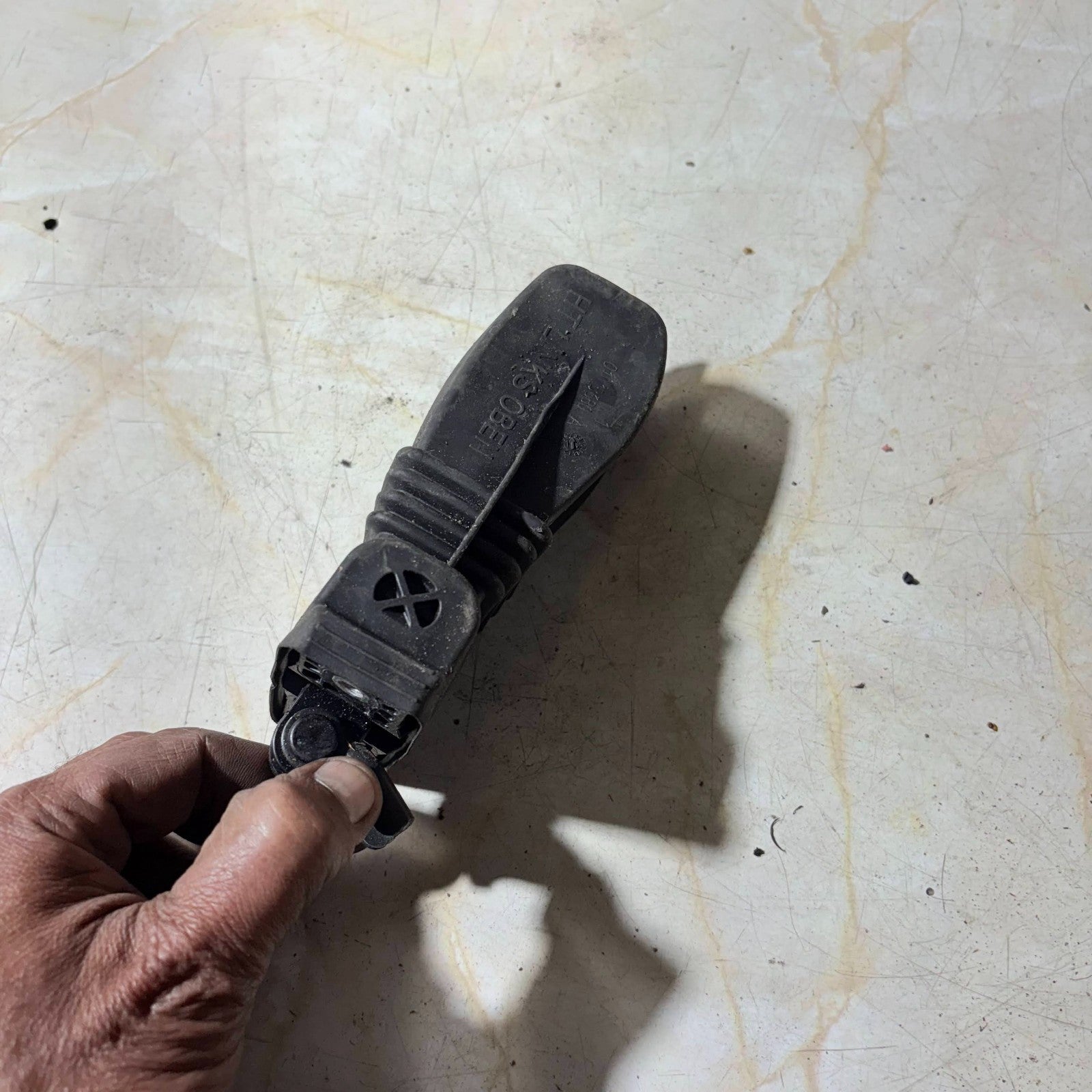 2016 AUDI A3 SPORTBACK REAR RIGHT DOOR HINGE CHECK STRAP STOPPER