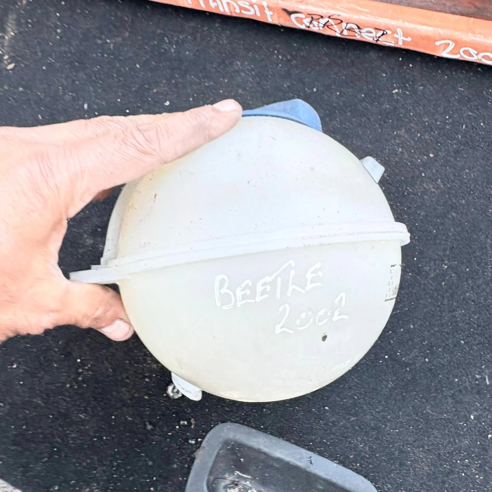 VOLKSWAGEN BEETLE 2002 COOLANT EXPANSION TANK