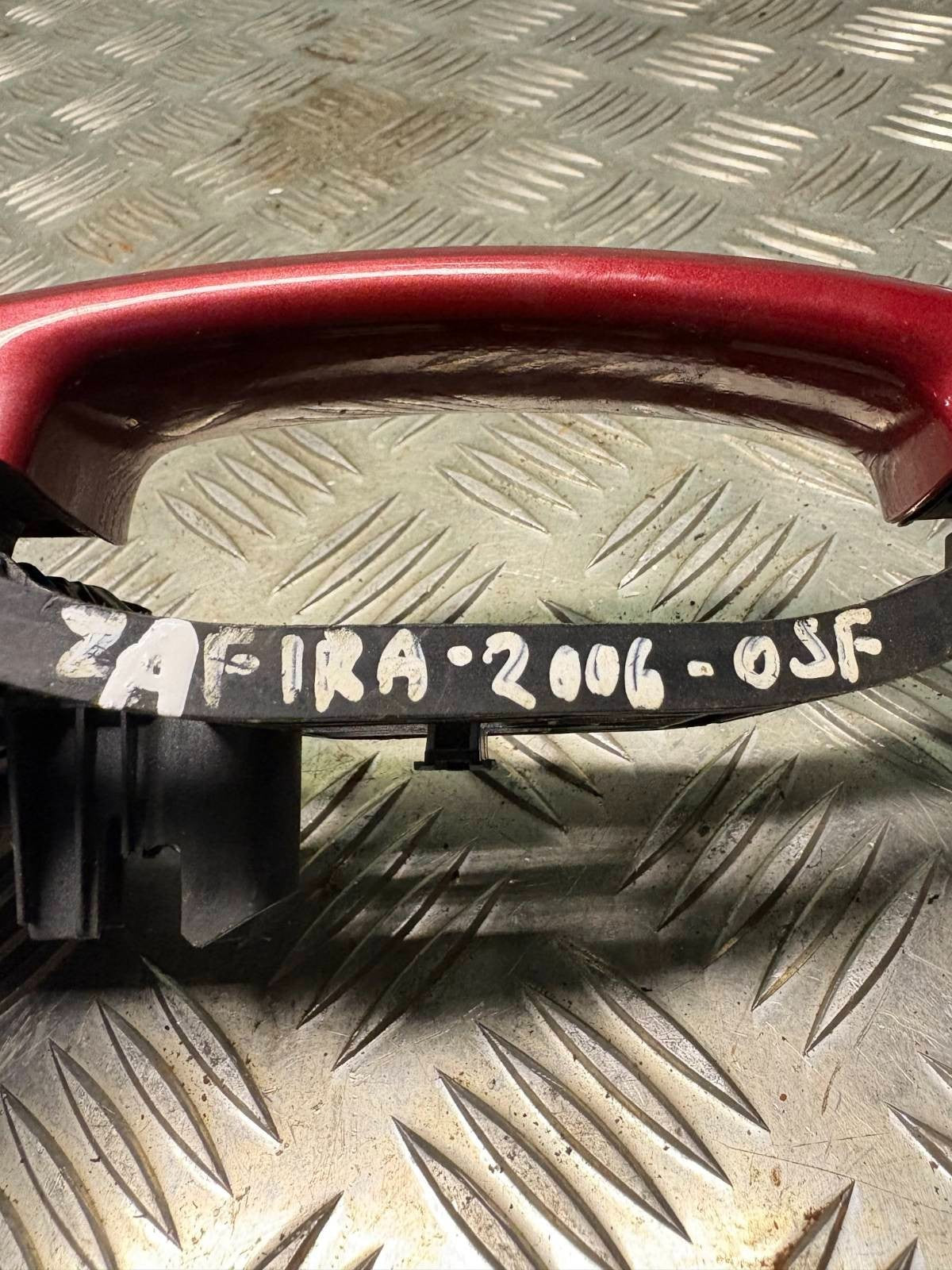 VAUXHALL ZAFIRA B 5DR 05-14 DR HANDLE EXTERIOR (FRONT DRIVER SIDE) RED 24463526