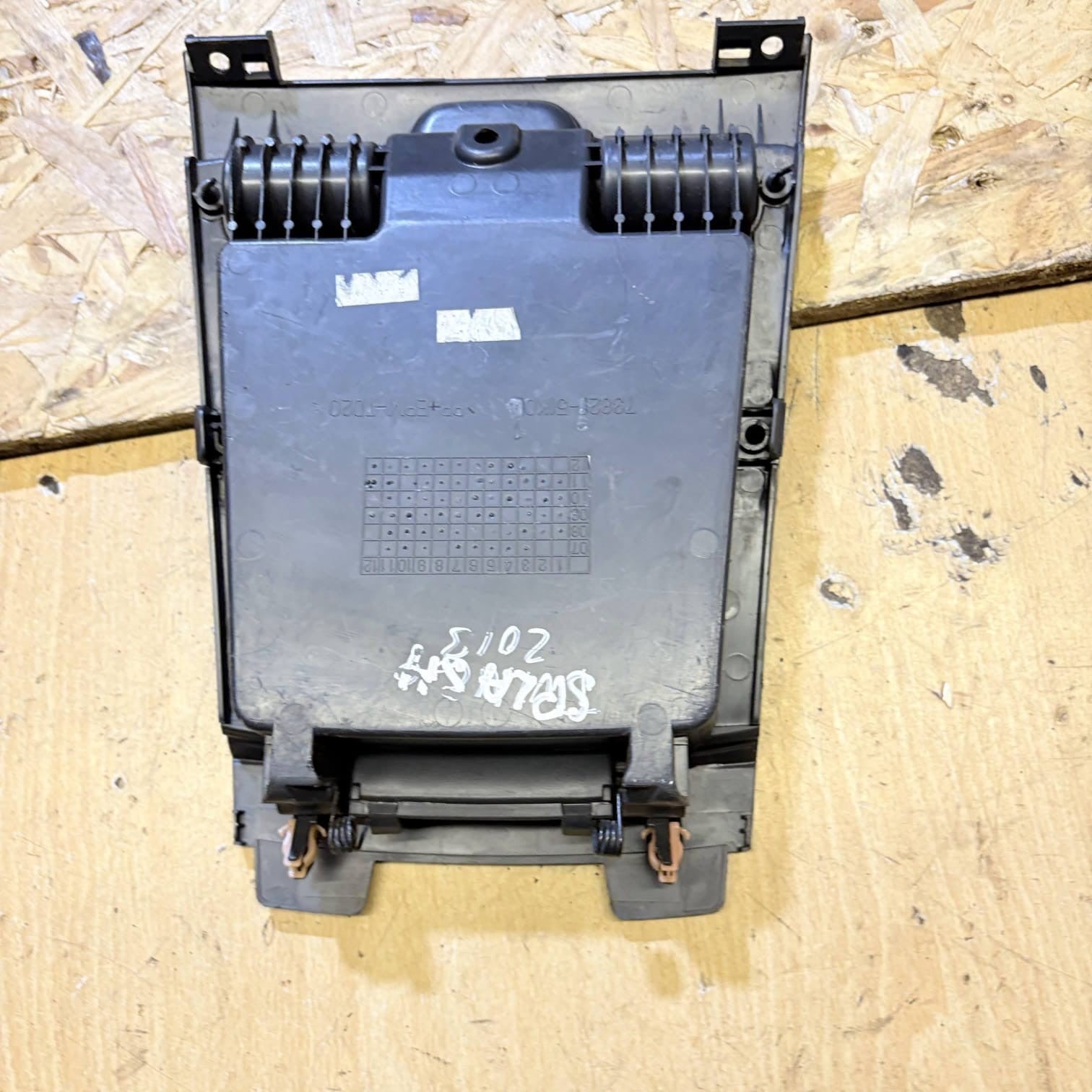 Suzuki Splash/Vauxhall Agila B 2008-2014 Cubby Box 73821-51K0