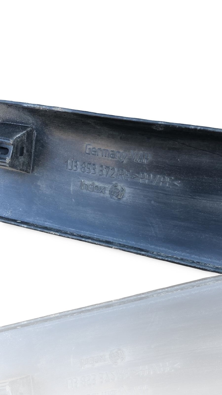 VW Golf MK4 DRIVER SIDE INTERIOR CILL COVER TRIM 1J3853372RE