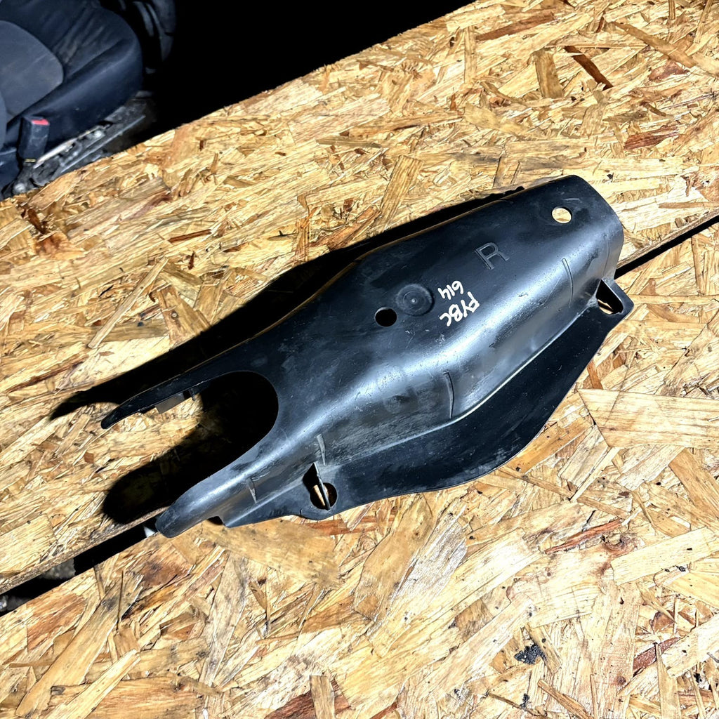 Mercedes W205/W213/X253 Rear Right Lower Control Arm Cover A2053523000 2015-23