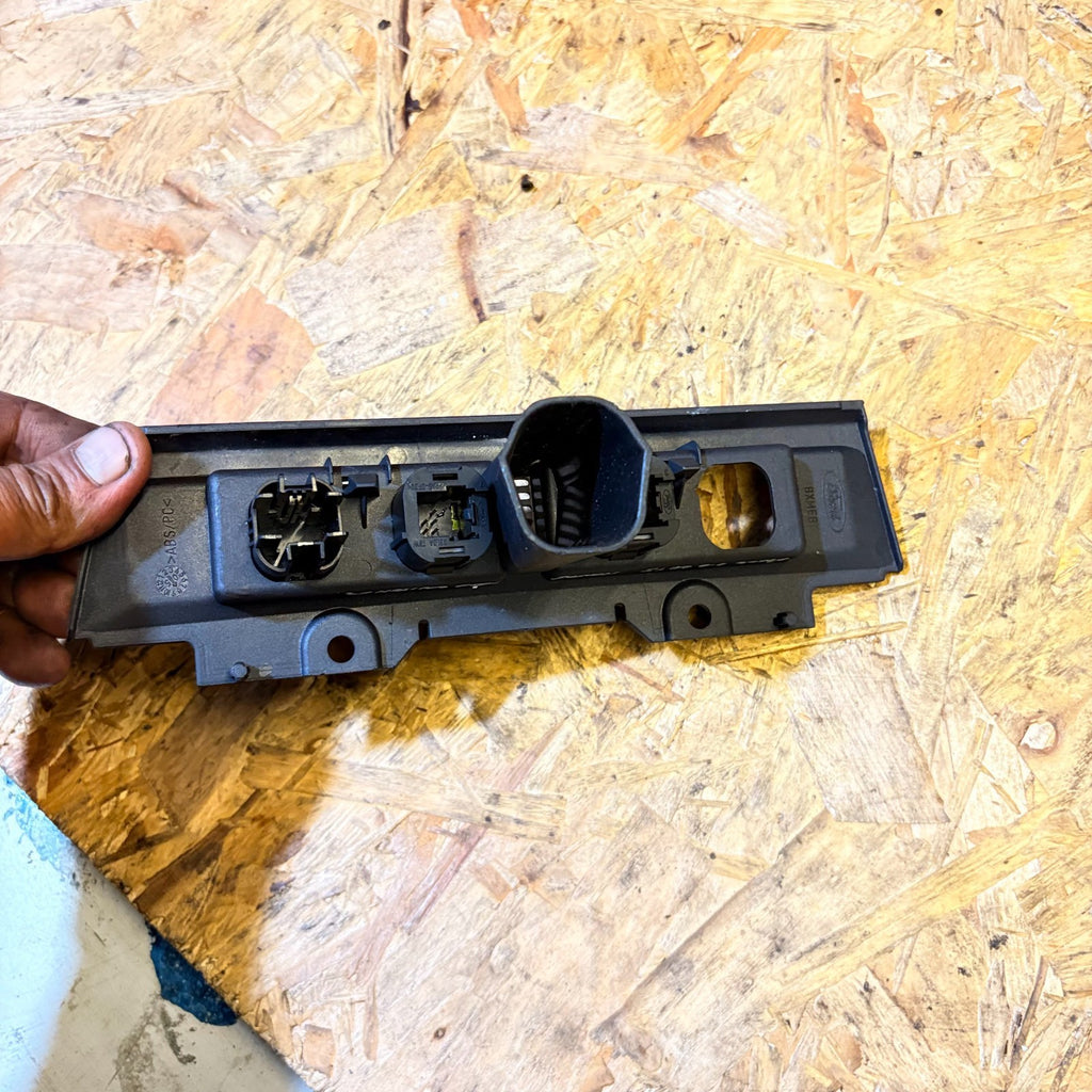 2004-2011 FORD FOCUS FRONT AND REAR HEATED WINDOW SWITCH 4M51-13D734-DB