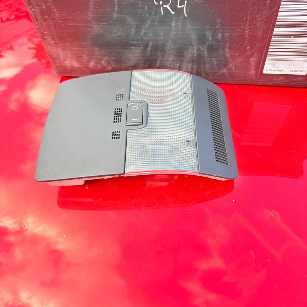 Audi A3 8p Front Interior Roof Courtesy Light Lamp 70103105 MK2 2007 Grey