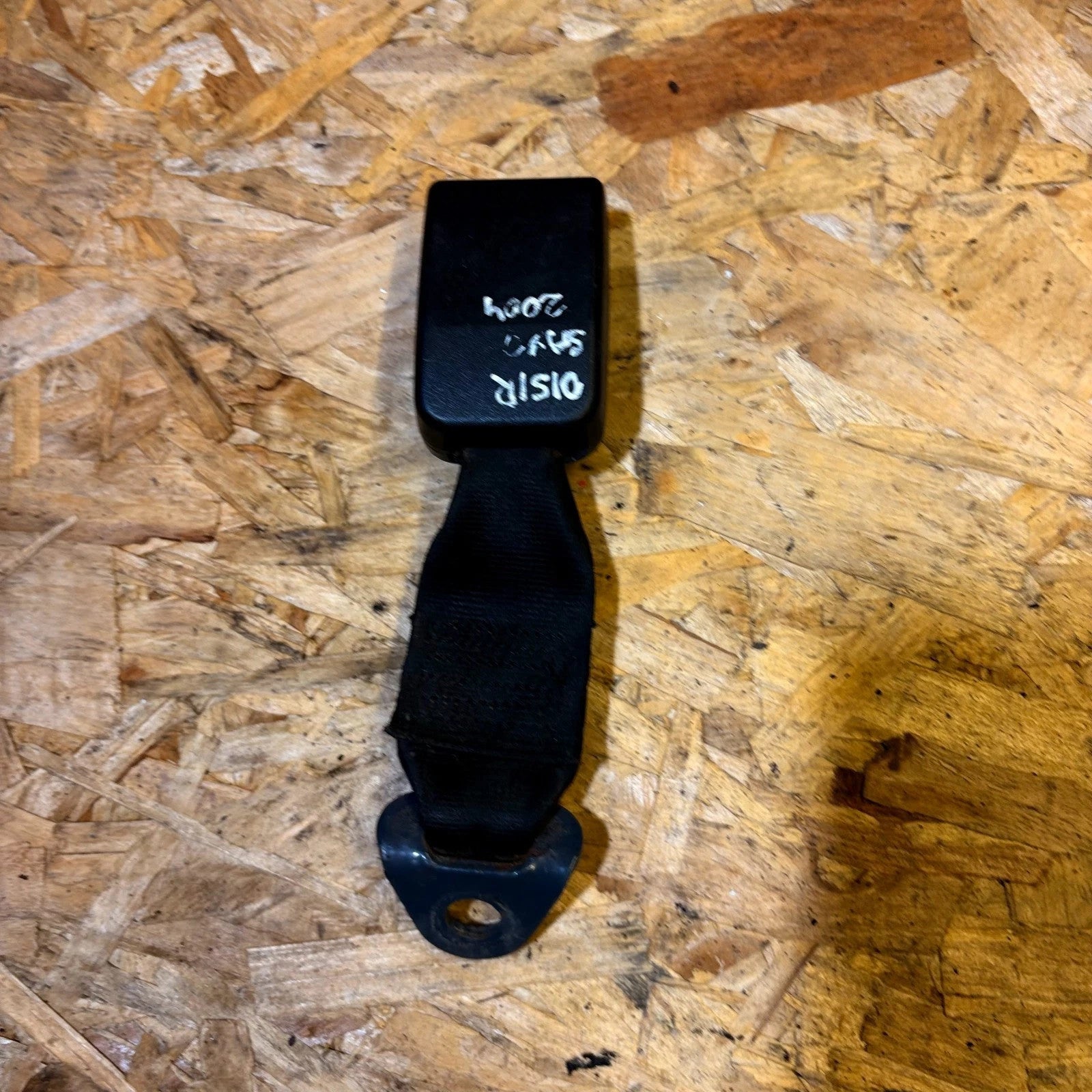 Citroen Saxo MK1 2000-2004 Right Driver Offside Rear Seat Belt Stalk Buckle