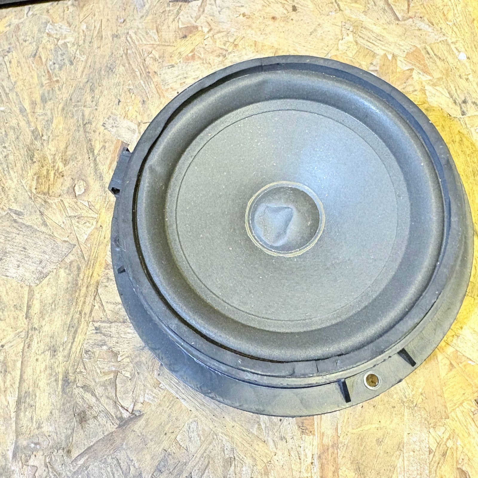 FOR 2013 MG MG6 REAR RIGHT DOOR SPEAKER 10009373