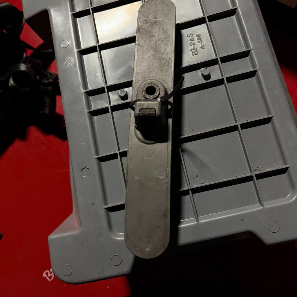 Mercedes Atego Front Right Seat Belt Height Adjuster 000 860 01 88