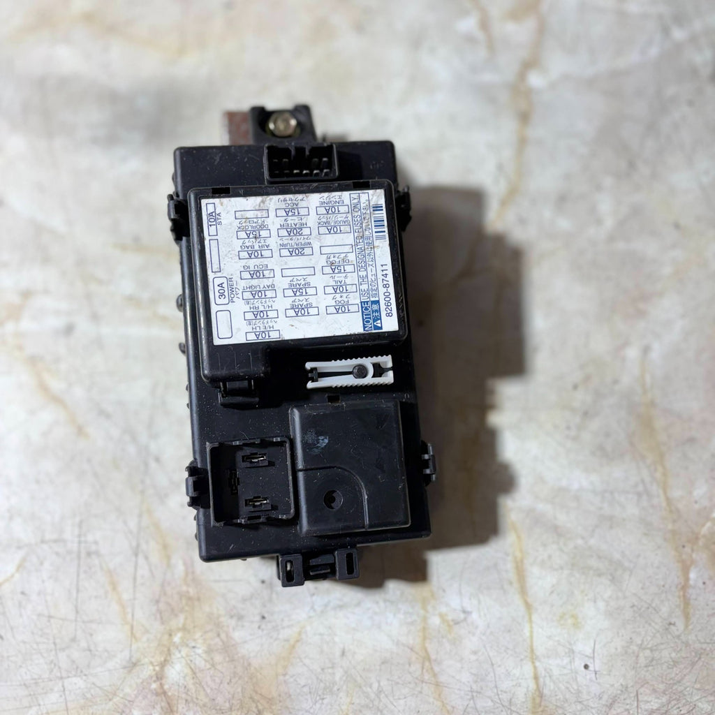 Daihatsu Fuse box 82600-87411 2000-2006