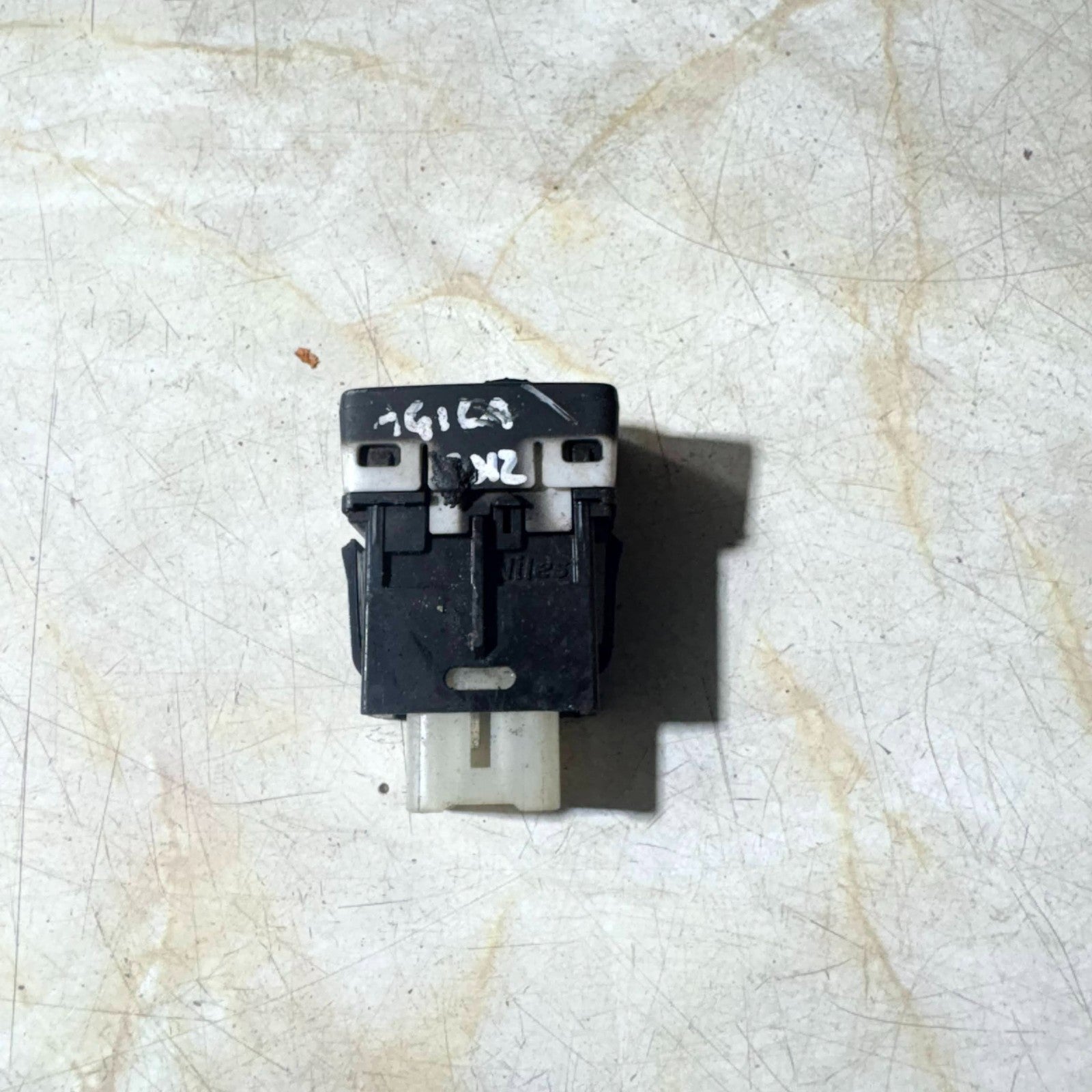Vauxhall Agila B Headlight Lamp Control Adjuster Switch 5 Pin 2012-2016