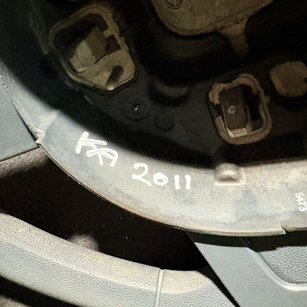 FORD KA MK2 (RU8) 2008-2016 3-DOOR 3-SPOKE STEERING WHEEL TRW 61990120A 1567626