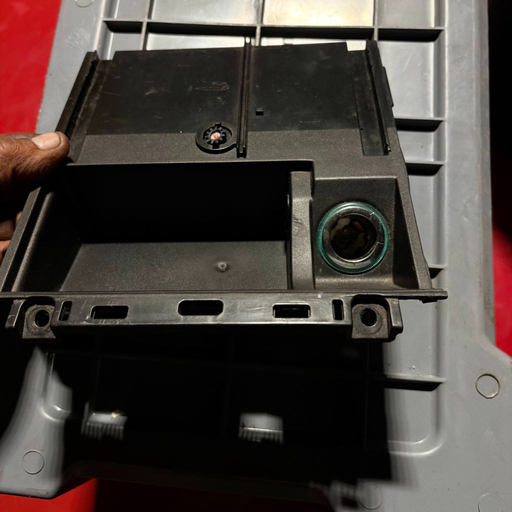 SKODA SUPERB 2009 FACELIFT ASHTRAY CENTRE CONSOLE 3T0857962 2013-2015