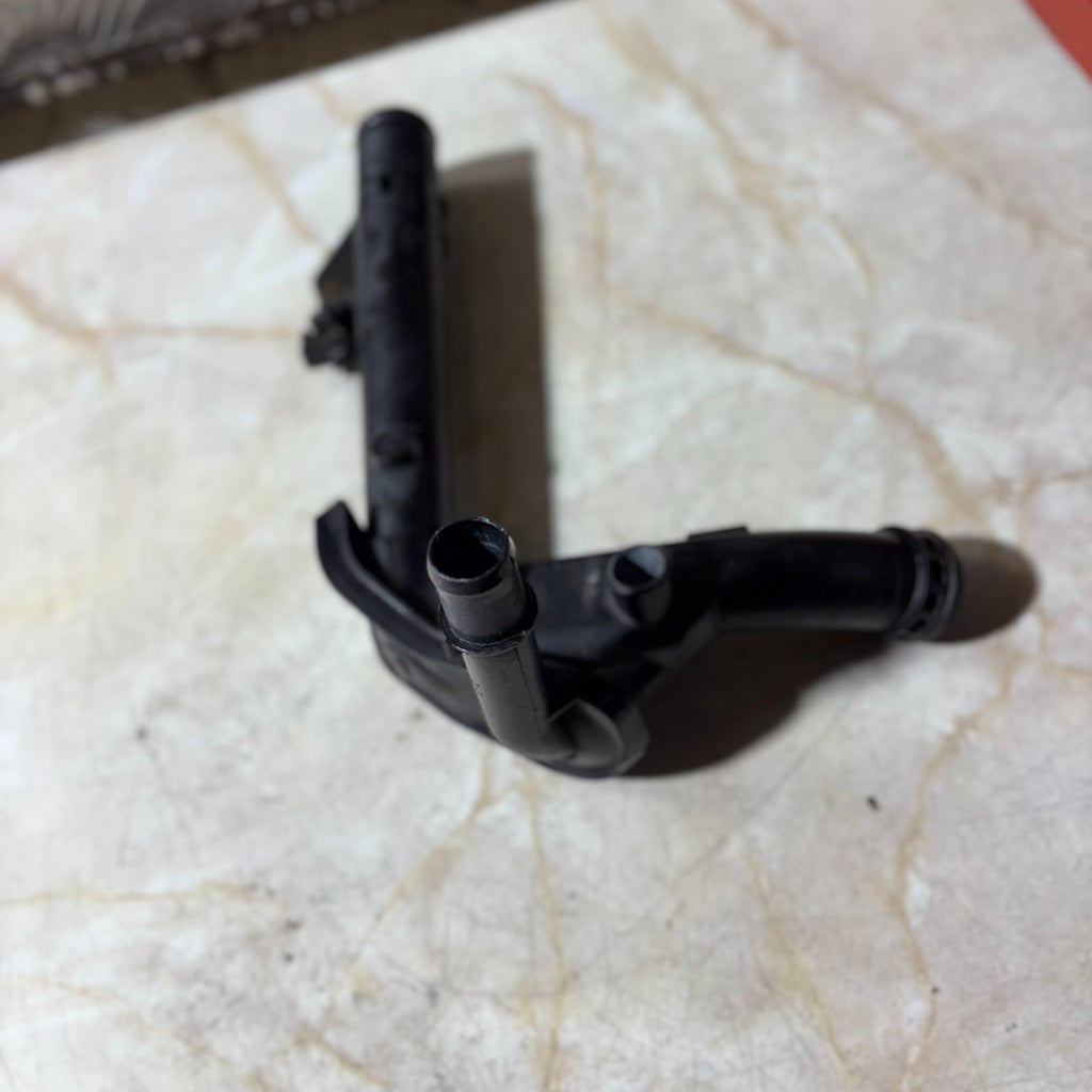 NISSAN PULSA 2014-2018 WATER COOLANT PIPE HOSE 21047-3766R