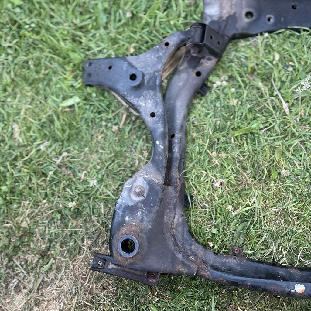 HYUNDAI i30 MK1 2007-2011 FRONT AXLE SUBFRAME CROSSMEMBER BEAM 62405-1H020