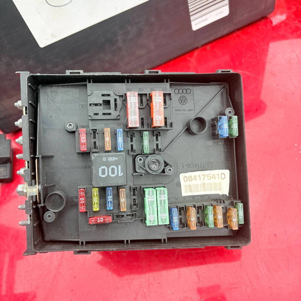 Volkswagen Golf Plus 2007 Fuse Box 017181301