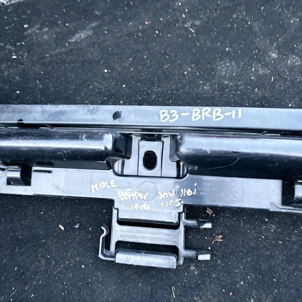 BMW 1 SERIES E87 E81 REAR BUMPER MOUNT BRACKET HOLDER 7058521 2005
