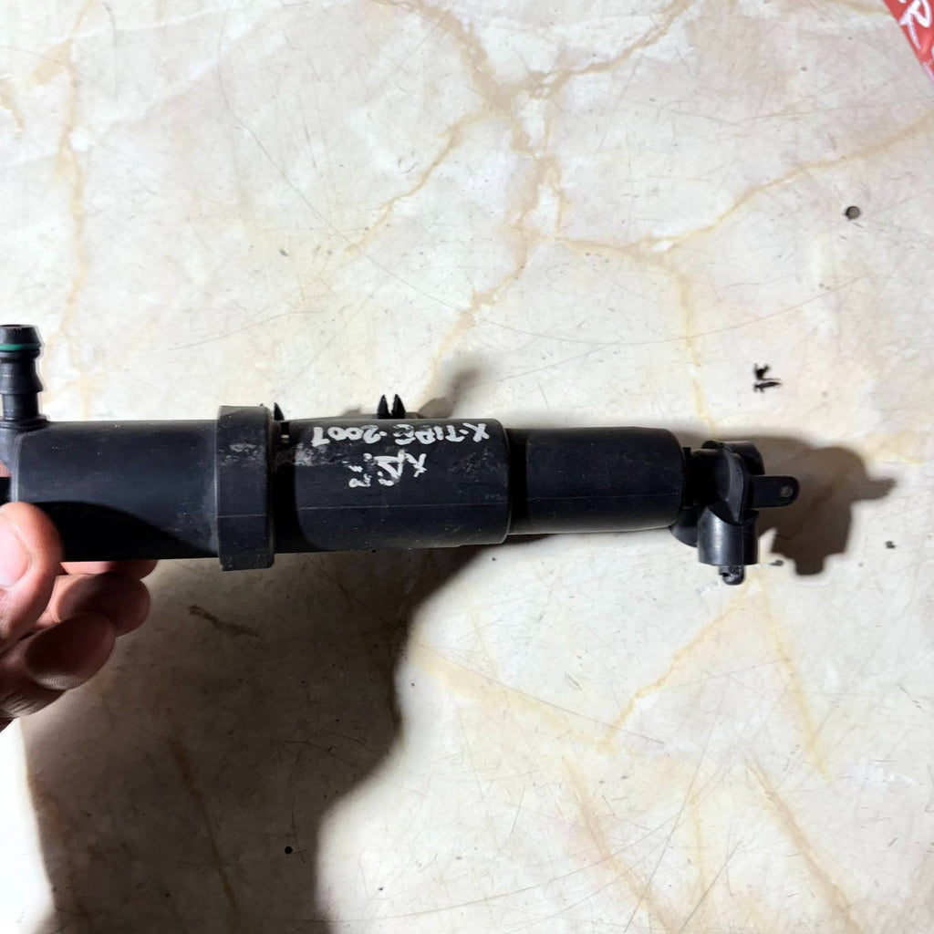 Jaguar X-Type 2007 Headlight Washer Left Front Passenger Side