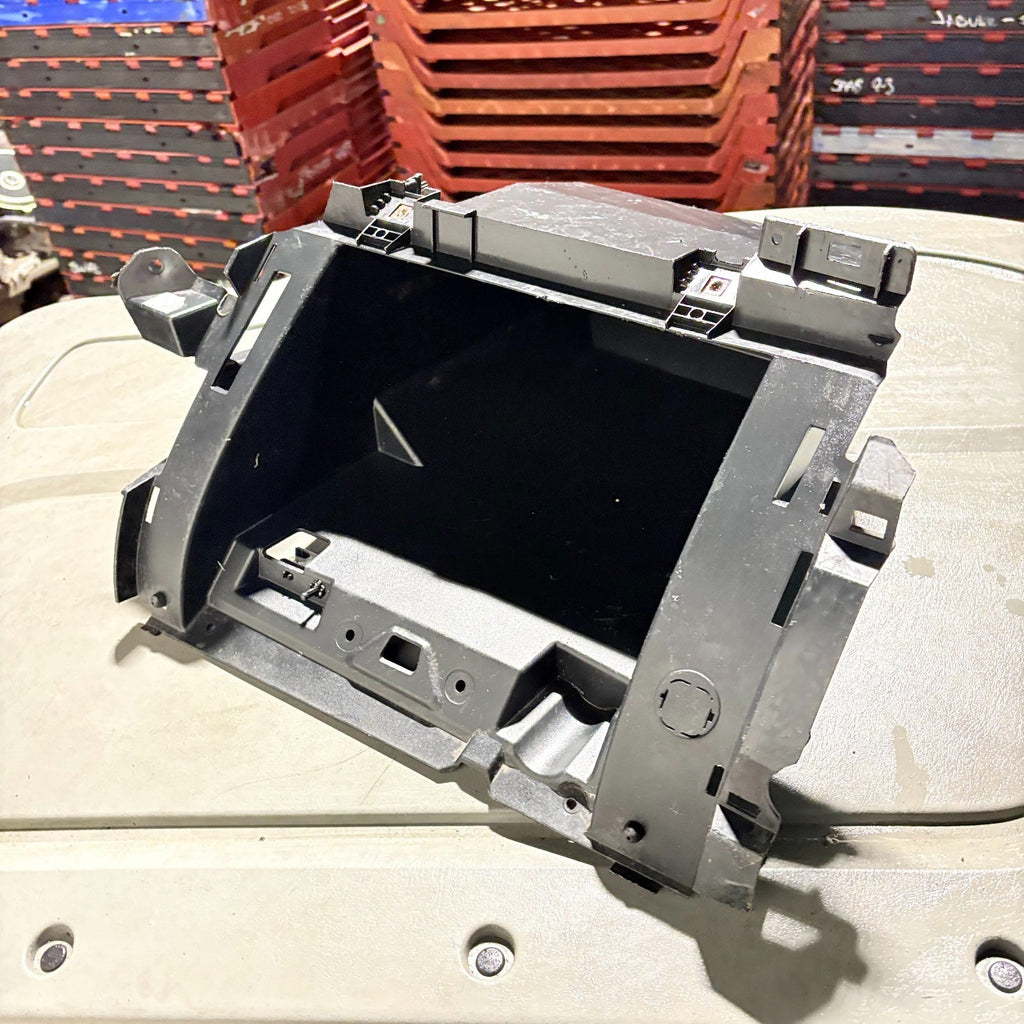 3M51R06044AGW 3M51-R06044AGW Glove Box Assembly for Ford C-MAX 2006