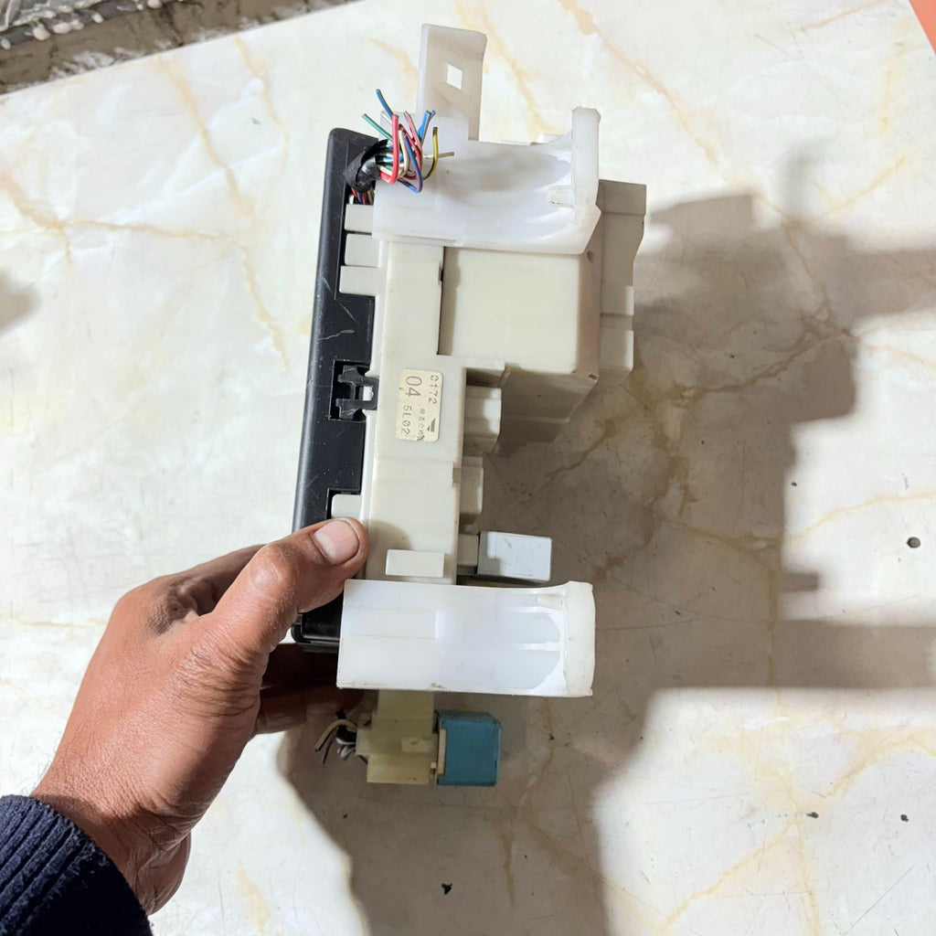 Toyota Corolla Engine Fuse Box Mk9 1.4 Petrol 2002-2006