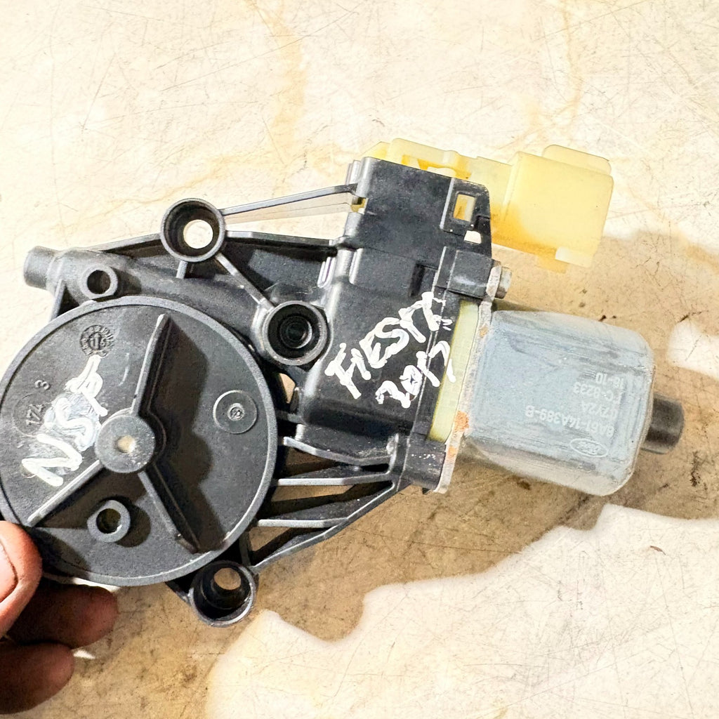 Ford Fiesta Mk7.5 Facelift 13-17 Passenger Front Left Window Motor 8A61-14A389-B