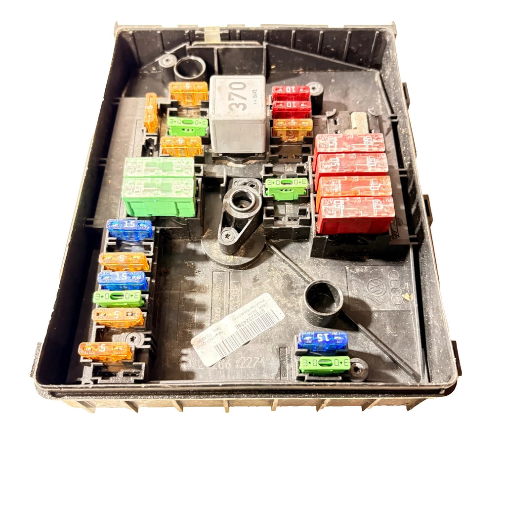 Volkswagen Golf Plus 2005-2009 Engine Bay Fuse Box Relay Module 0-1718128-1 0171