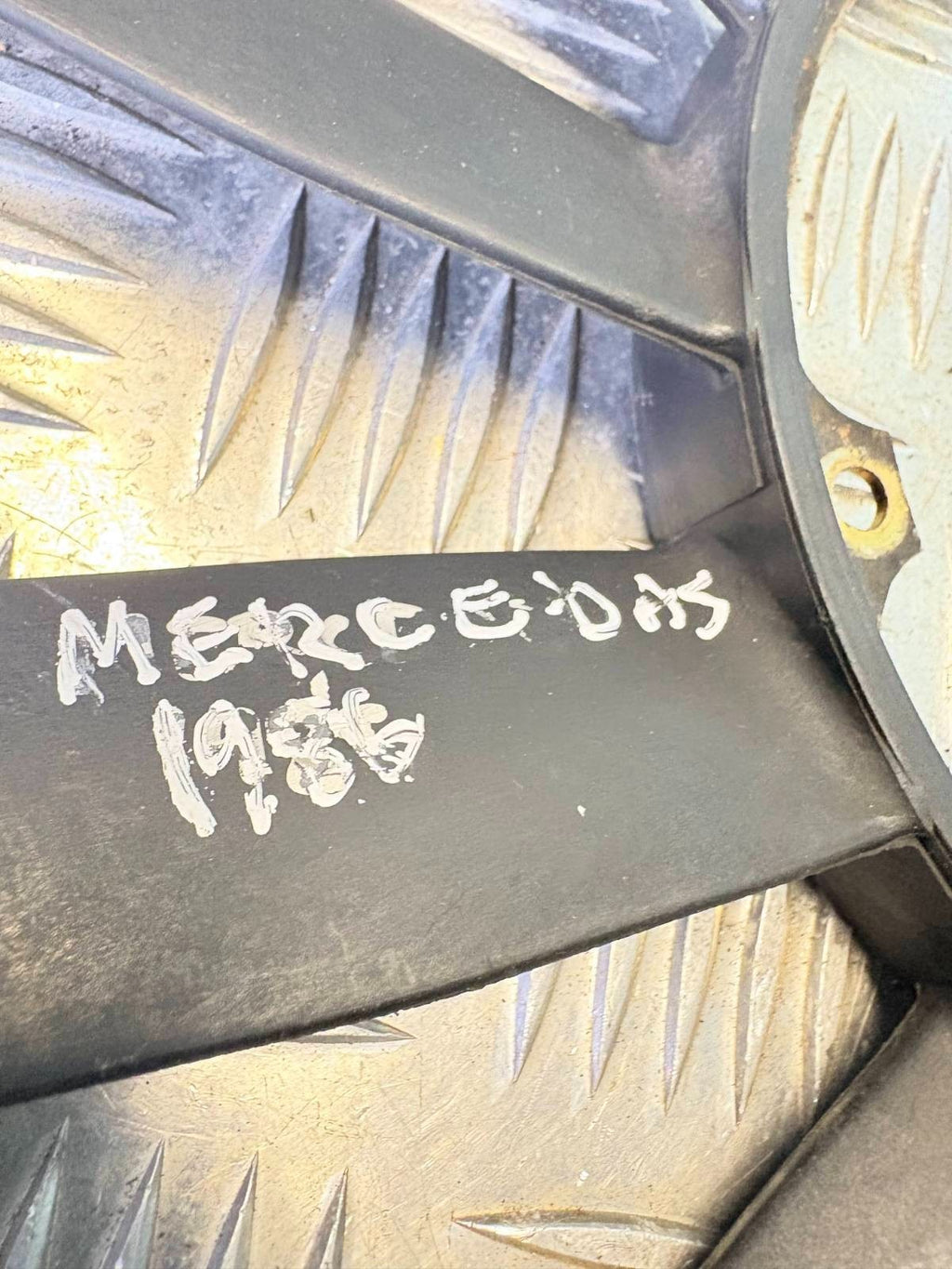 Mercedes-Benz W124 W126 Radiator Cooling Fan Blade 1986-1993