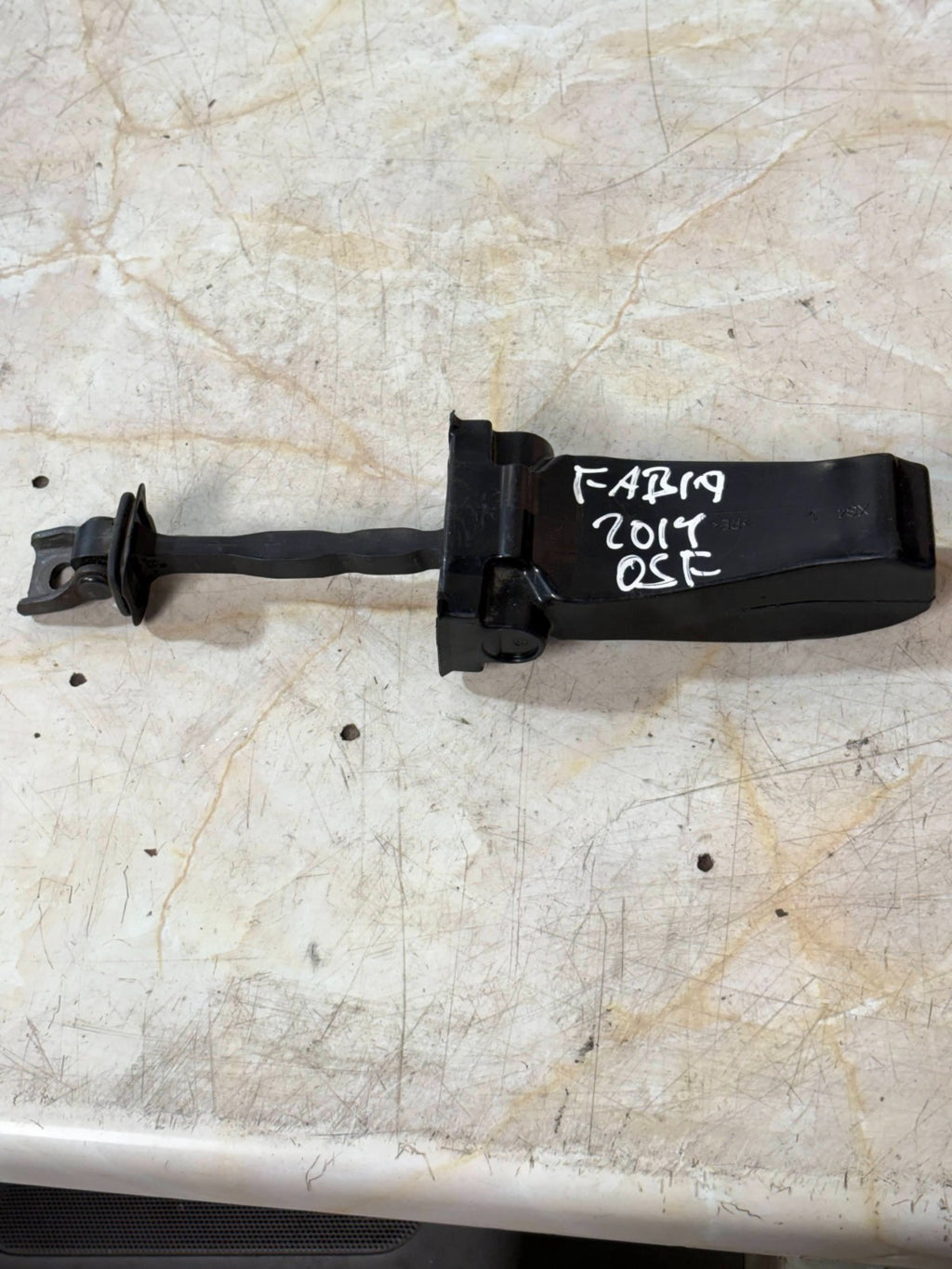 SKODA FABIA MK3 OSF CHECK STRAP CATCH 6V0837267