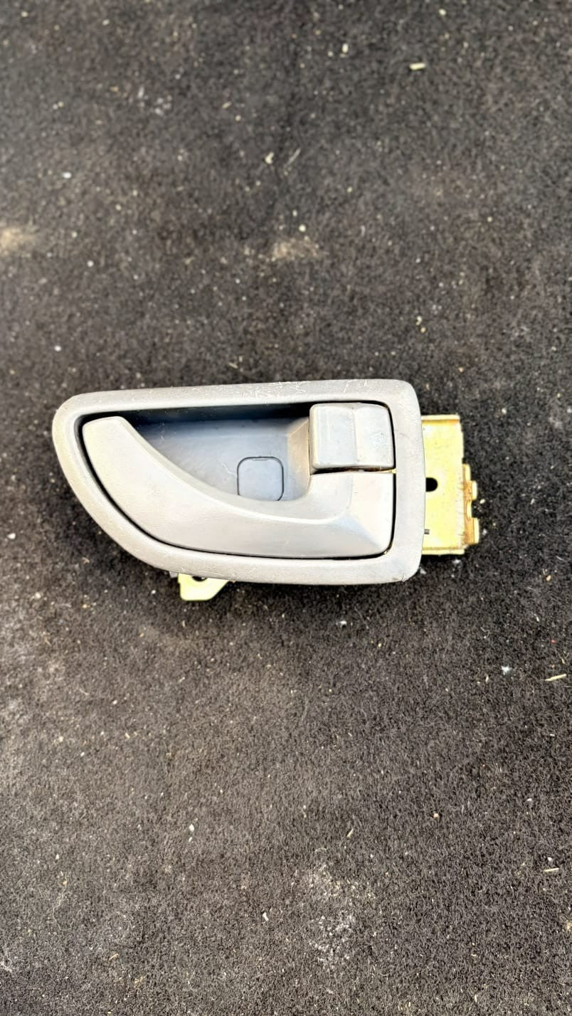 Kia Sorento rear drivers side back door interior handle