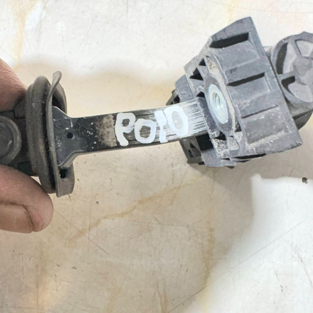 VW POLO 2014-17 NEARSIDE/PASSENGER/LEFT REAR DOOR CHECK STRAP