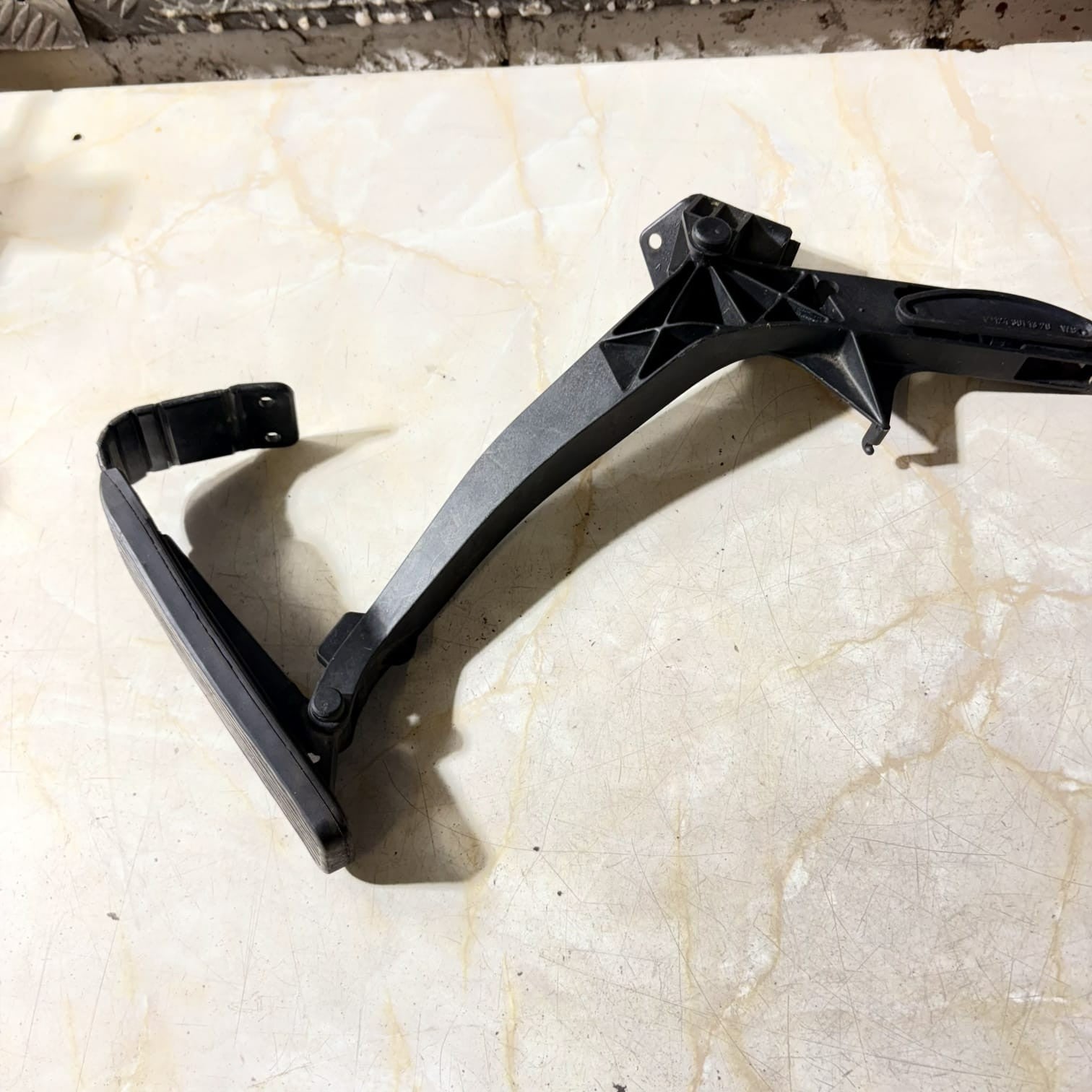 Mercedes E Class Accelerator Throttle Pedal 1243011320 W210 2.3 Petrol