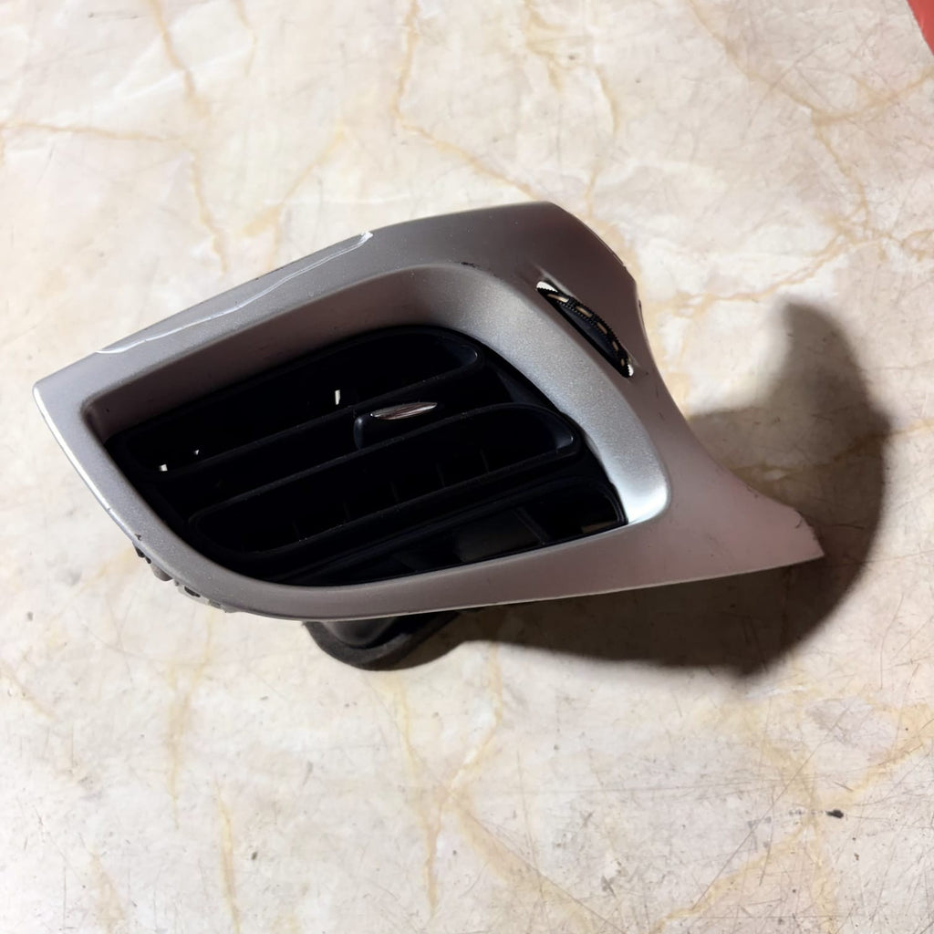 Citroen C3 VTR 2010-2013 Driver Side Dashboard Air Vent OSF A1092113