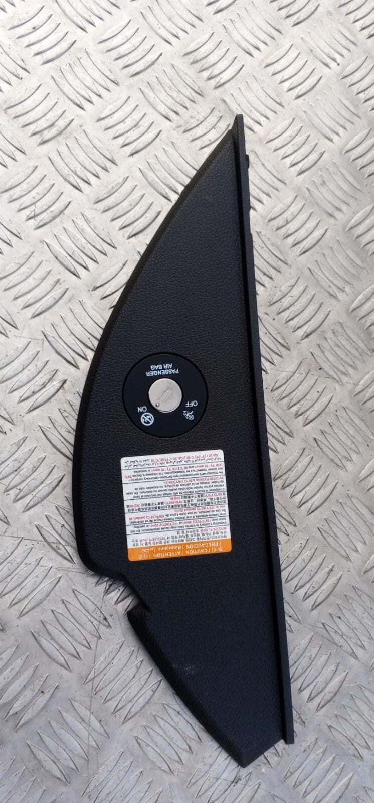 HYUNDAI TUCSON MK3 2018 DASHBOARD END CAP TRIM COVER LEFT SIDE 84766-D7AB0