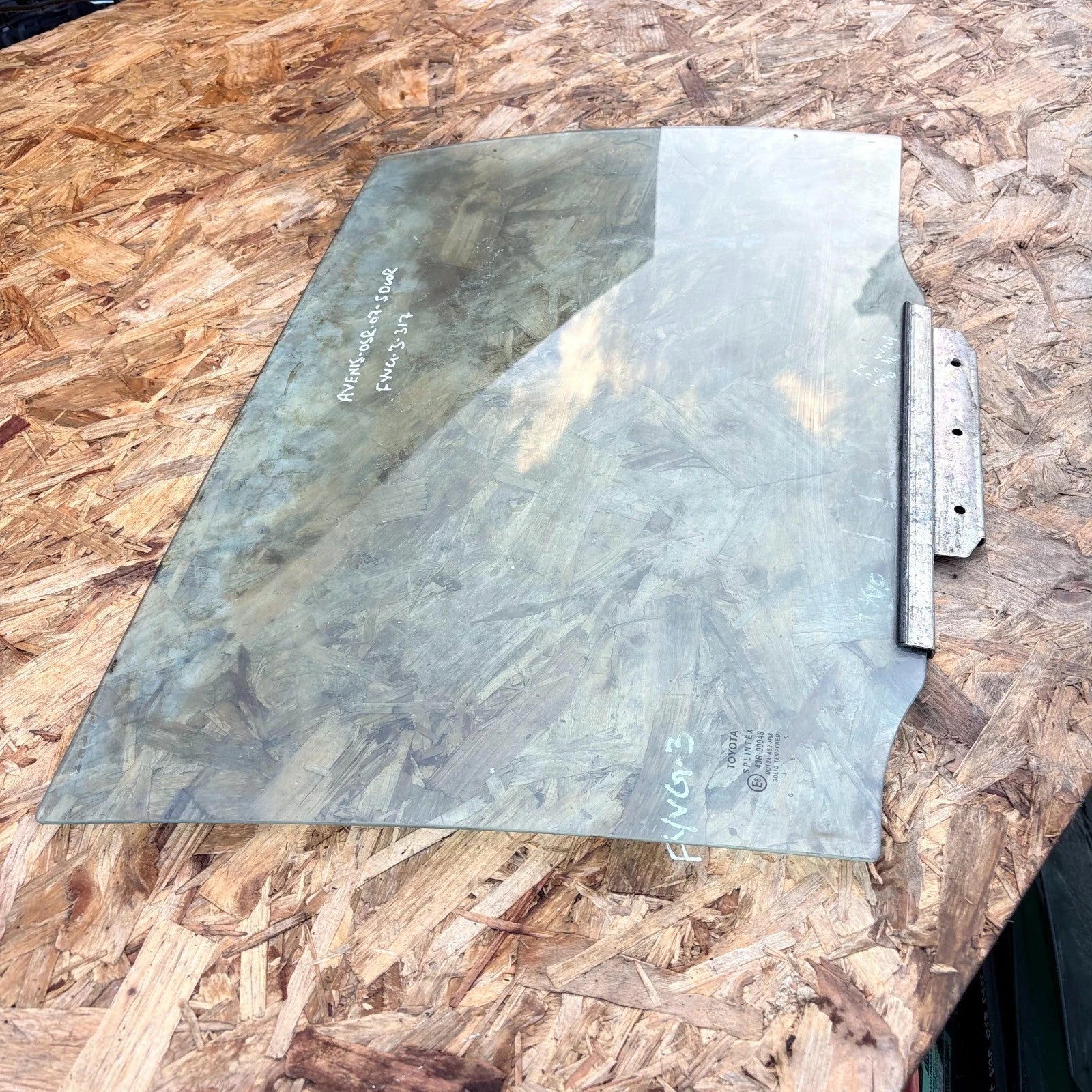 Door-Drop Glass - REAR RIGHT for Toyota Avensis 2007