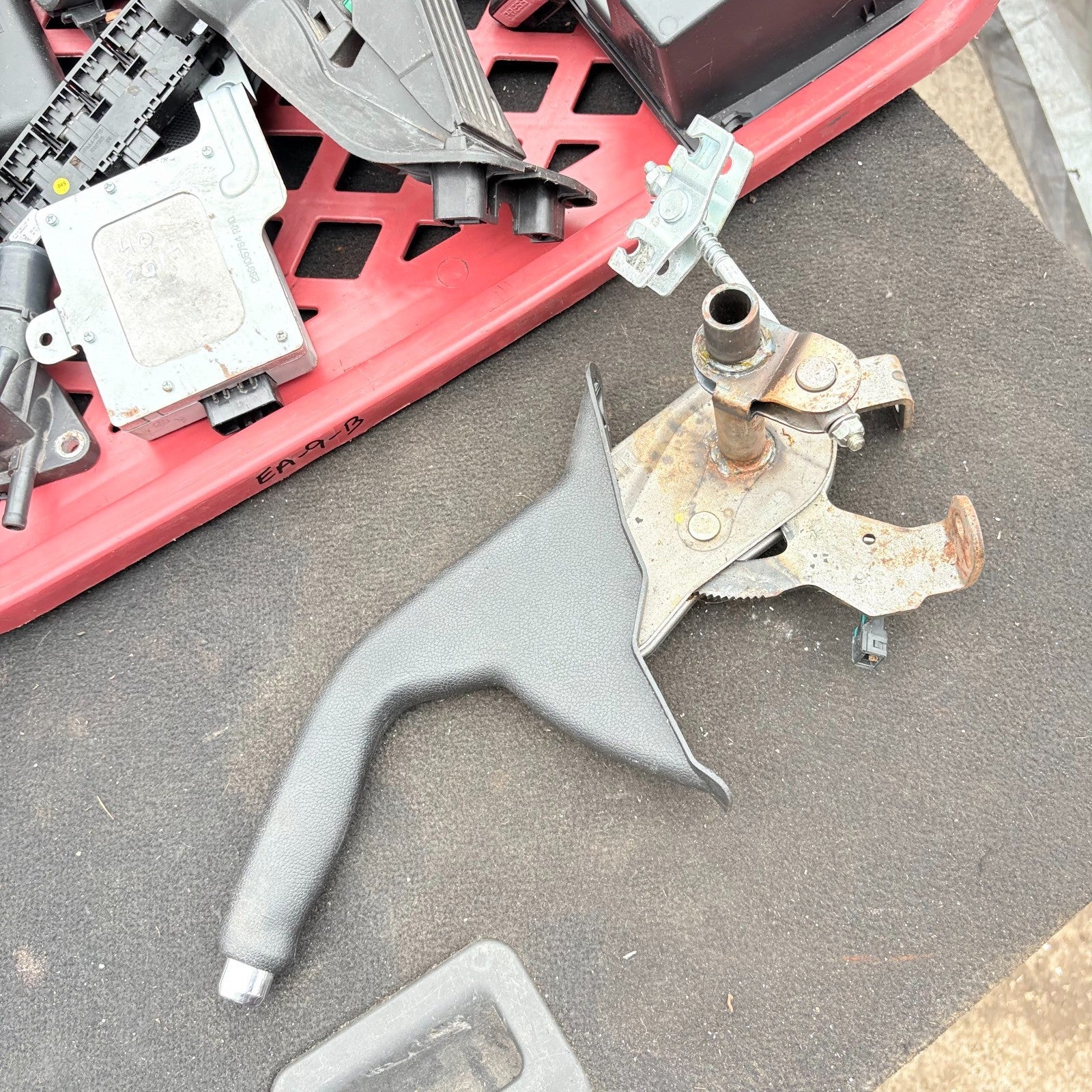 HYUNDAI I20 2008-2015 HAND BRAKE