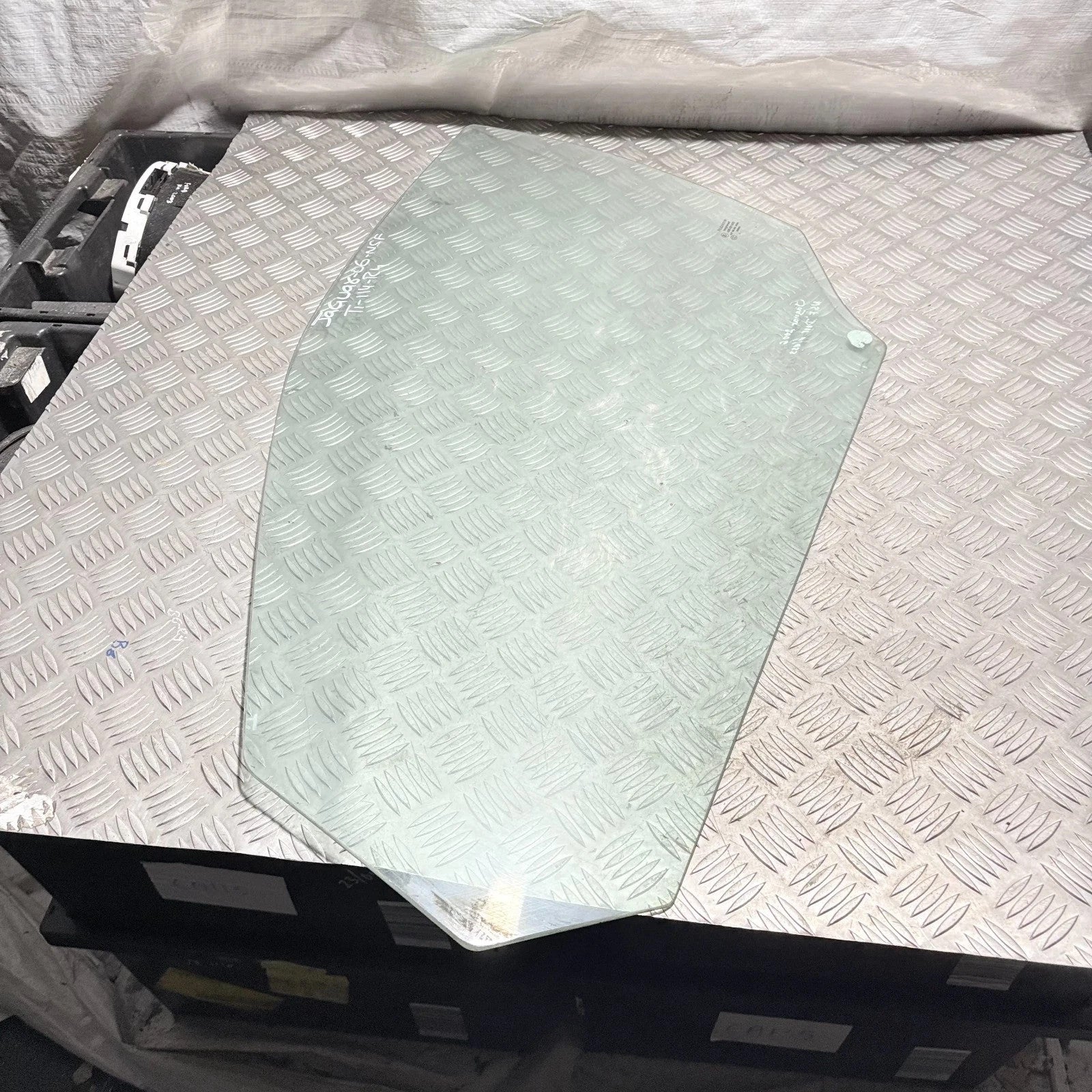 20042008 Jaguar S-Type Front Left Passenger Door Glass