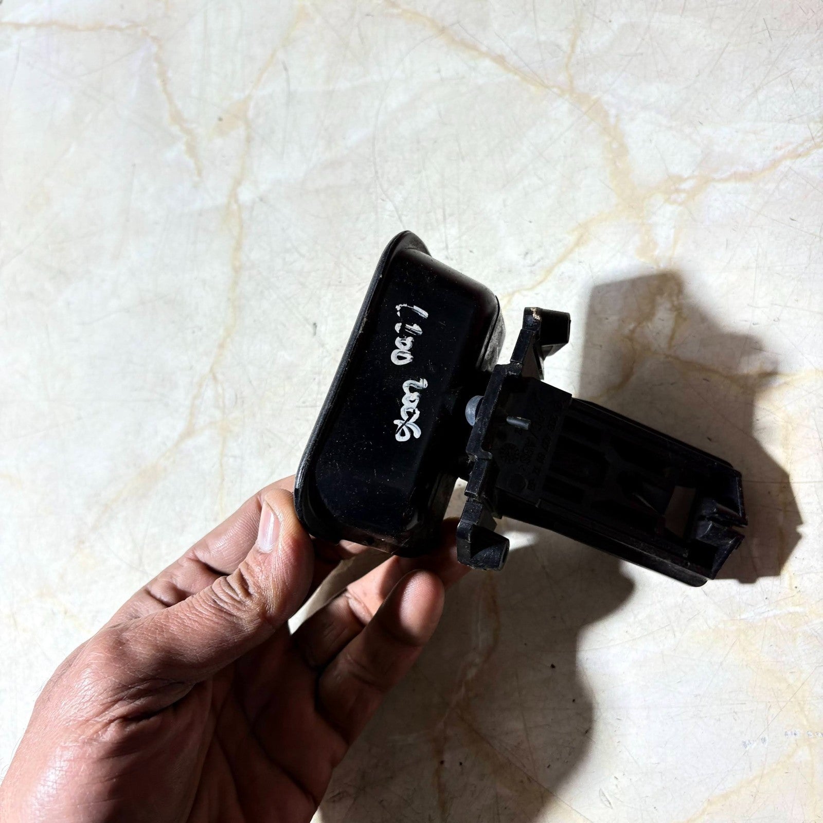 Mercedes C-Class E-Class CLS GLK Parking Brake Release Handle A2044270020 08-18