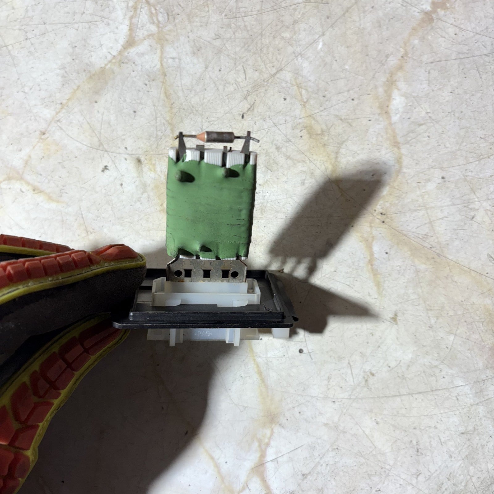 BMW MINI ONE COOPER R50 R52 R53 HEATER RESISTER RELAY W964260N