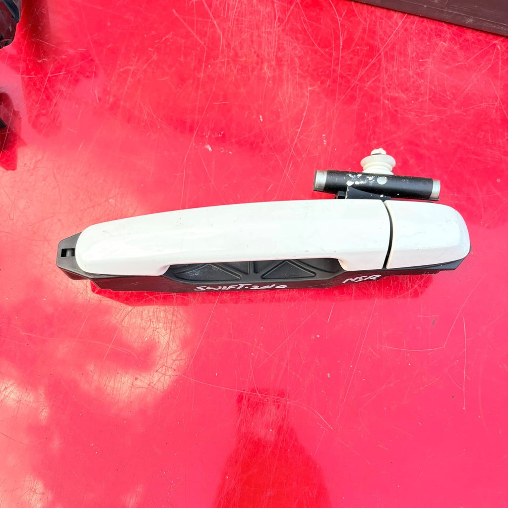 Suzuki Swift VERSO MK3 2010 5DR REAR PASSENGER LEFT EXTERIOR DOOR HANDLE 1G3 NSF