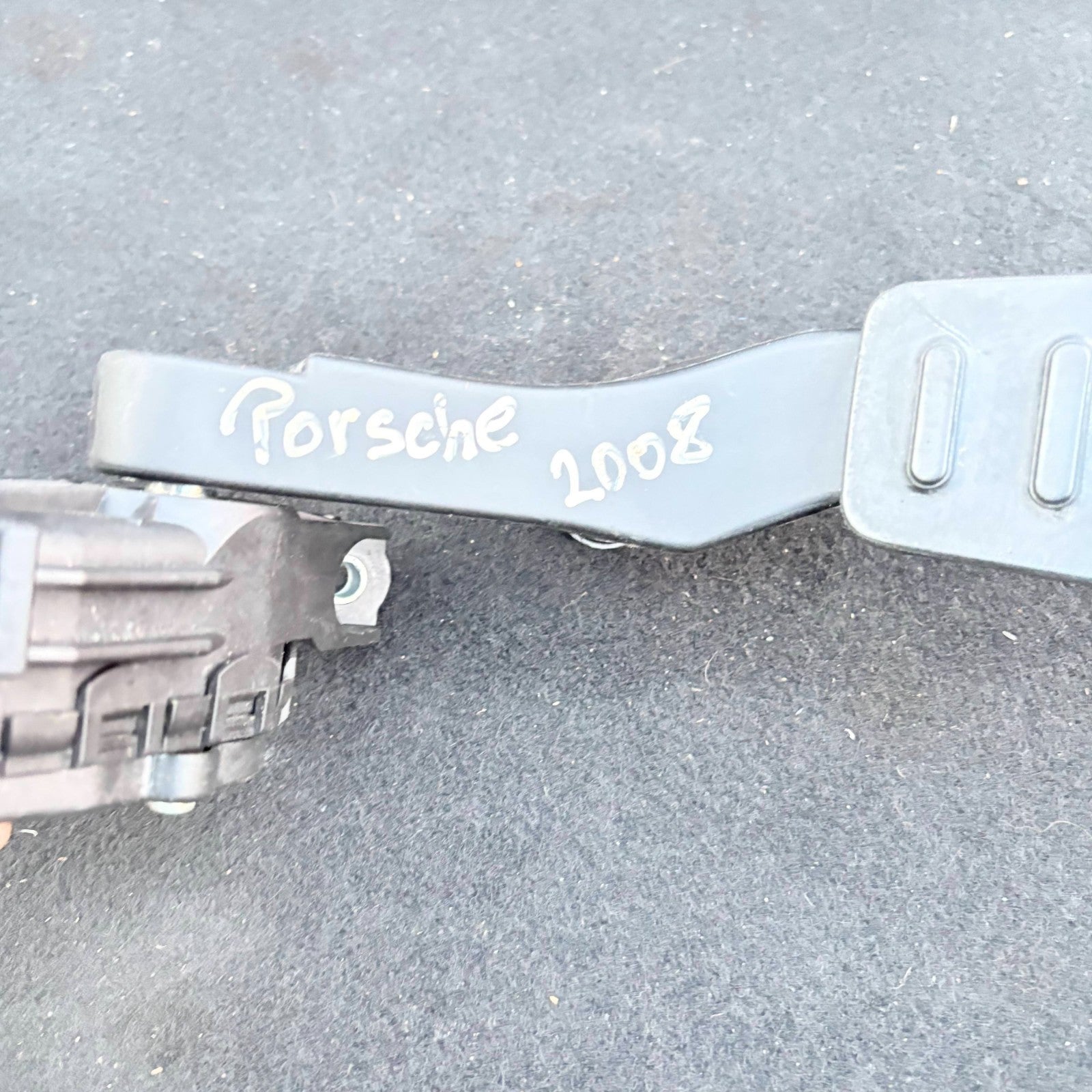 Porsche Cayenne Pedal Accelerator Throttle 7L0 723 507 E 2008