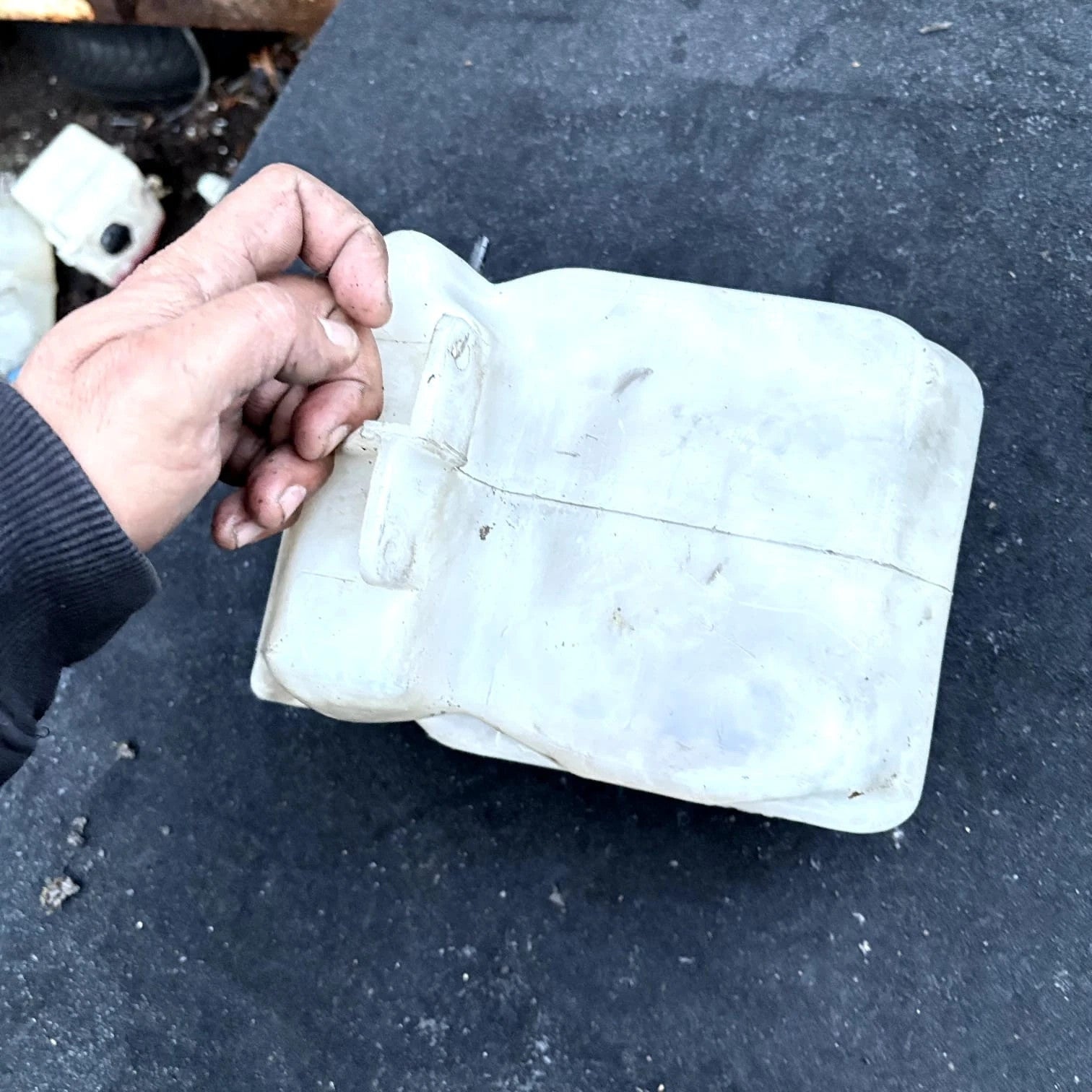 IVECO DAILY II FROM 89 GLASS WASHER TANK TANK TANK WITH PUMP COD:93928338