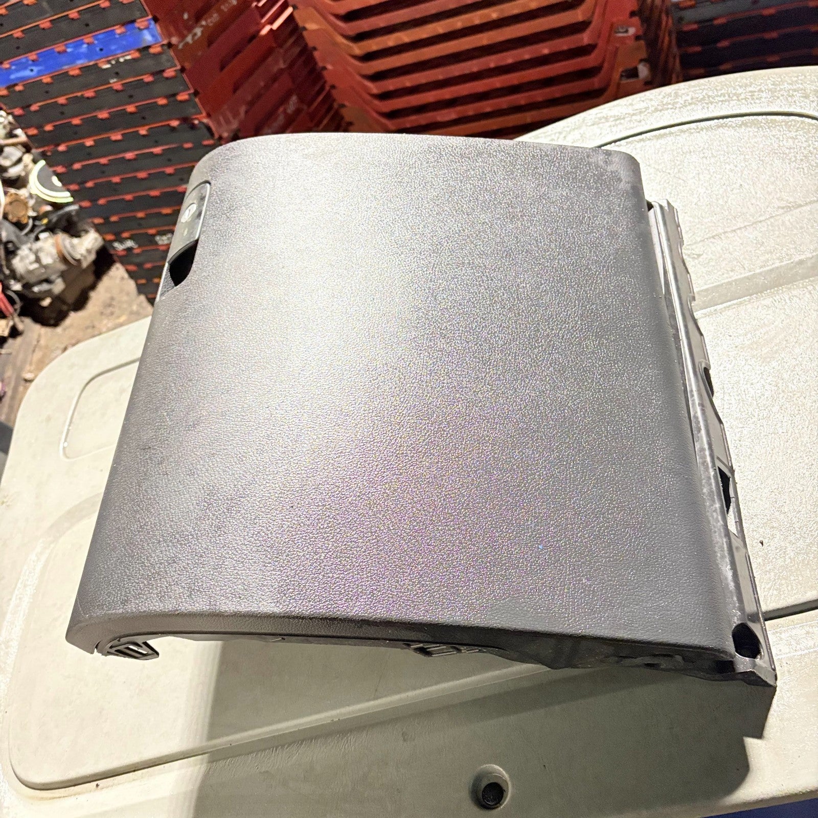 2008-2011 VOLKSWAGEN TIGUAN GLOVE BOX PASSENGER SIDE LEFT