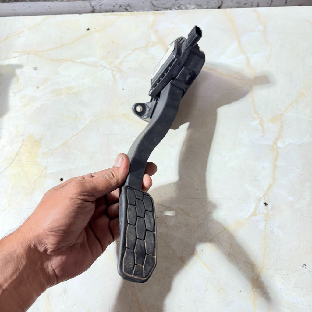 HK83-9F836-CB ACCELERATOR PEDAL FOR JAGUAR X761