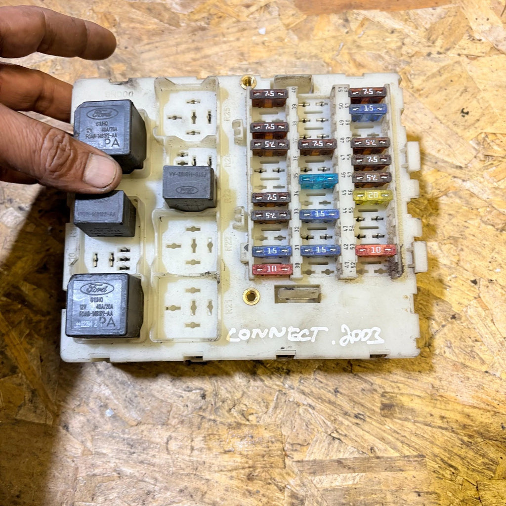 Ford Transit Connect 2003 Fuse Relay Box