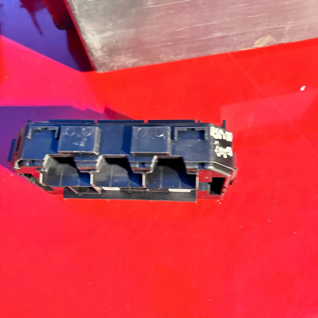 BMW 118i 2019 Power Distribution Fuse Box Front 19549.000.001