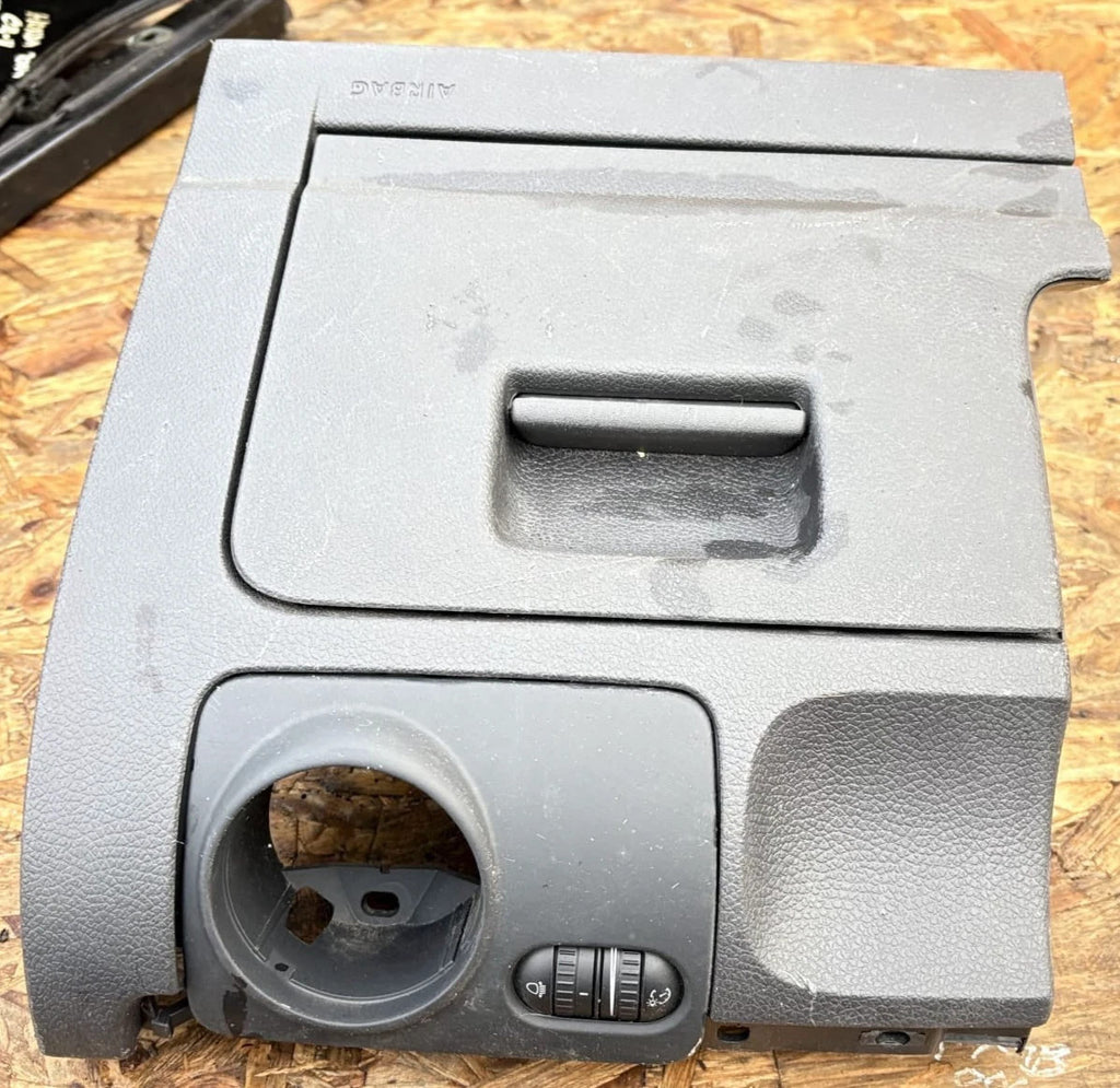 VW Golf Cabrio 1.4 TSI 2011 Dashboard Cubby Box 5K2858368C 15008250